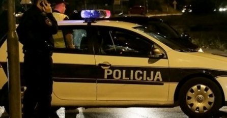 STRAVIČNO: Policijska patrola udarila pješaka na pješačkom prelazu 