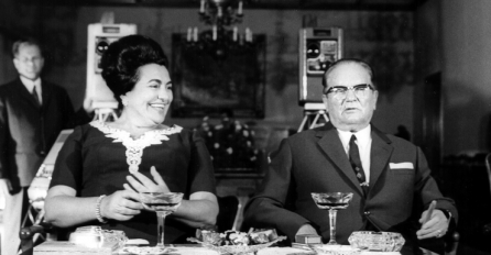 TAJNI ŽIVOT MARŠALA: Josip Broz Tito kupao se u Dioru, cigarete palio Zippom, britanskoj kraljici pripremao bosanske specijalitete
