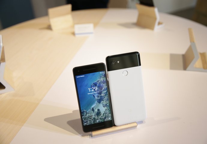Google Pixel 2 XL pametni telefoni imaju ozbiljan problem, a evo  o čemu se radi!
