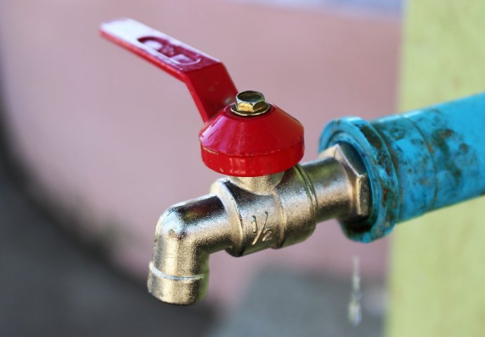 Zakonski predviđene mjere: ViK poziva one koji kradu vodu da se sami prijave