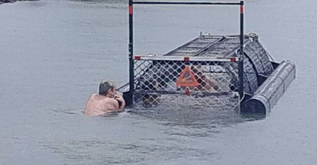 NIŠTA GLUPLJE NISTE VIDJELI: Prozvali su ih "idiotima stoljeća", a kad vidite šta su napravili, SVE ĆE VAM BITI JASNO! (FOTO)