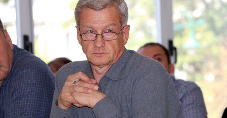 Sindikat zdravstvenih radnika pregovara s Vladom KS