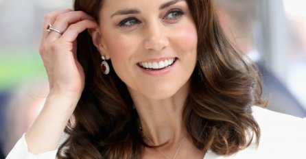 ZANIMLJIV DETALJ: Jednu stvar na Kate Middleton vjerovatno nikad niste primijetili!