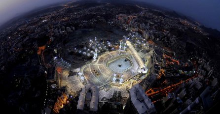 ZAŠTO JE NEMUSLIMANIMA ZABRANJEN ULAZAK U SVETE GRADOVE – MEKKU I MEDINU?