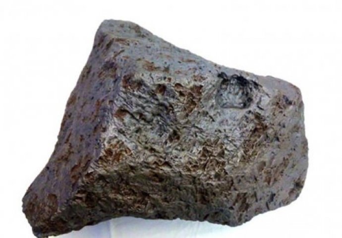 NAJSTARIJA STVAR NA SVIJETU IKADA PRODATA: Kupio meteorit star 4,5 milijardi godina po nerealnoj cijeni? (FOTO)