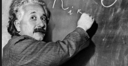 Rukom napisana poruka fizičara Alberta Ajnštajna je prodata za 1,5 milion $