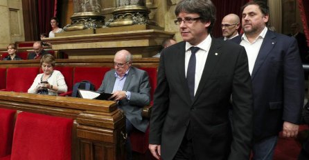 Pogledajte momenat proglašenja nezavisnosti u Kataloniji (VIDEO)