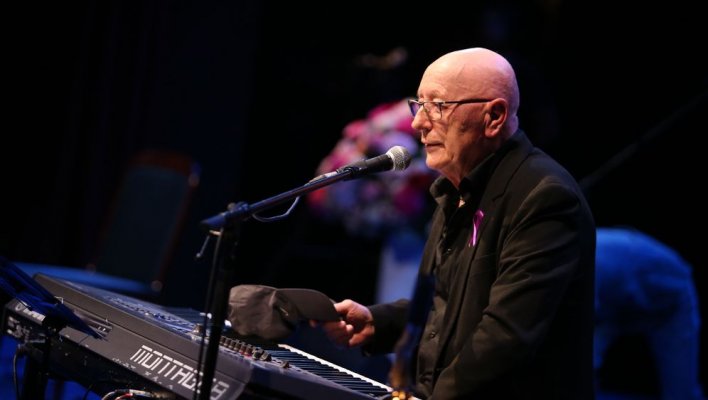 61419680-oliver-dragojevic