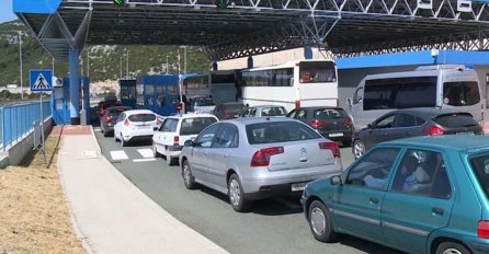 KAMIONI ČEKAJU OD PETKA: Blokada na bh. granicama 