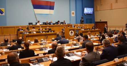 Vladajuća većina zatražila stavljanje van snage odluke o referendumu u RS-u