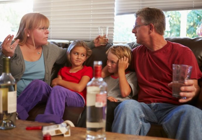 UPOZORENJE PSIHOLOGA: Djeca iz obitelji alkoholičara imaju veće šanse da završe u nasilnoj vezi!