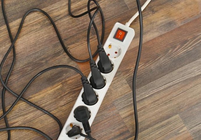 UŠTEDITE NOVAC: Ovo su najbolji trikovi za za smanjivanje računa za struju!