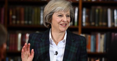 London : May zabrinuta zbog izgradnje nelegalnih naselja na Zapadnoj obali