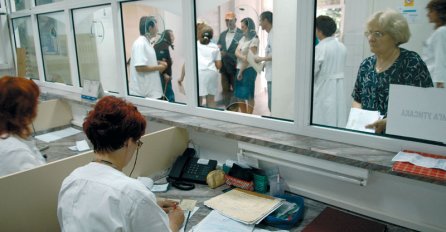 Sindikat traži povećanje plata zdravstvenih radnika u RS za 10 do 12 posto