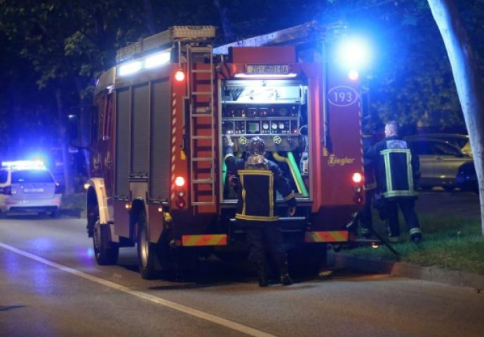 POŽAR U PORODIČNOJ KUĆI: Jedna osoba završila u bolnici 