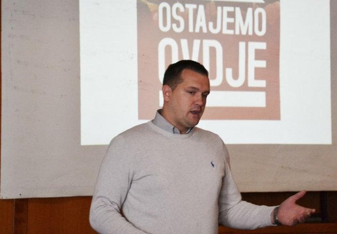 Filipović osudio rušenje nadgrobnih spomenika u Sarajevu i Kaknju