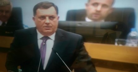 SHOW U NARODNOJ SKUPŠTINI Dodik poručio: Sjedi dole!