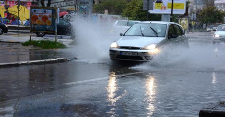 NEVRIJEME U NAŠOJ ZEMLJI: Kiša izazvala poplave i prometni kolaps