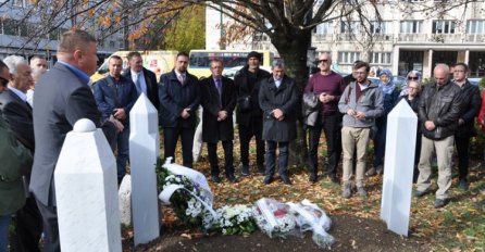 Odata počast preminulom ratnom komandantu Solakoviću