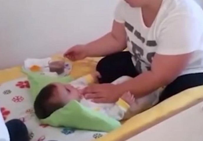 MAMA GENIJE: Našla je savršeno rješenje da smiri bebu! KADA POGLEDATE VIDEO I VI ĆETE OVO RADITI!