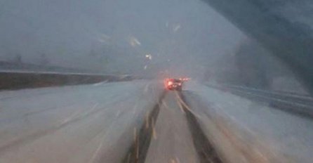 SNIJEG ZABIJELIO POLA BiH: Poznato je koliko će se zadržati