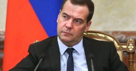 Medvedev: EU pritiska Rusiju da odustane od Sjevernog toka 2