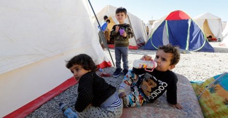 Iako su neprijatelji, izraelski premijer nudi pomoć žrtvama potresa u Iranu