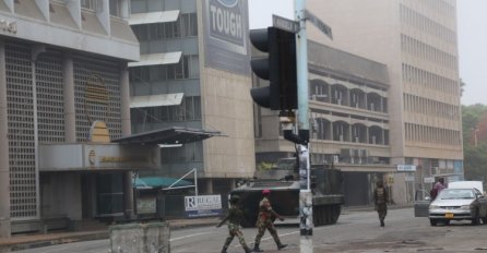 Zimbabveanska vojska privela Mugabea, kontrolira prijestonicu i državnu TV
