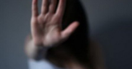 Novi Pazar: Tinejdžer (16) pokušao da siluje četverogodišnju sestru, zatekao ga rođak