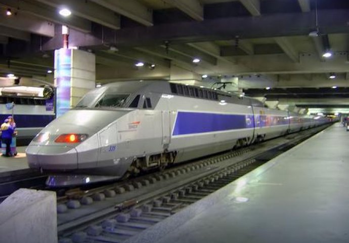 'IZVINITE, MOLIM VAS': Voz poranio 20 sekundi u Japanu, kompanija se izvinila putnicima