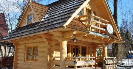 Ova drvena kuća ima samo 27m2, ali sasvim dovoljno da se ODMAH POŽELITE PRESELITI U NJU! (VIDEO)