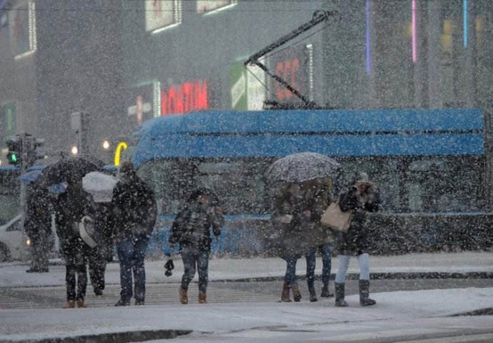 STIŽE NOVI VAL HLADNOĆE: Za vikend meteorolozi najavljuju snijeg, padat će u više gradova