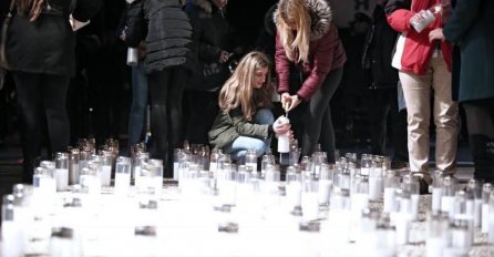 U Međugorju zapaljene svijeće u znak sjećanja na žrtve Vukovara i Škabrnje