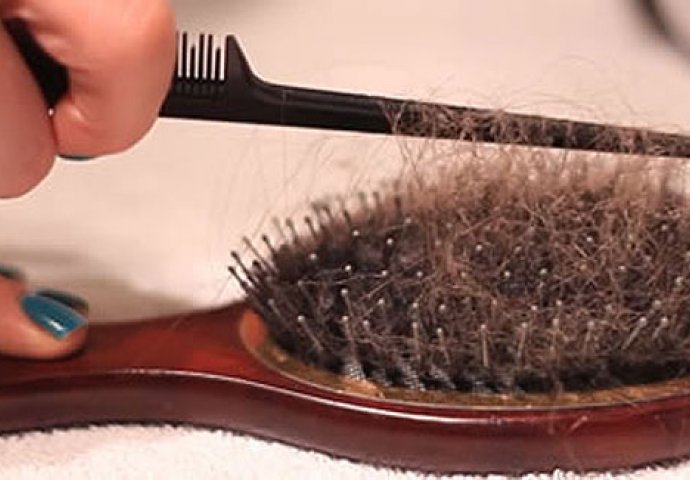 SAVJET ZLATA VRIJEDAN: Kako jednostavno izvući sve dlake iz četke za kosu?