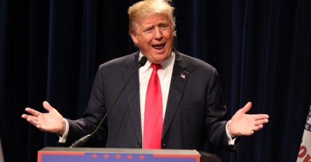 Trump ponovio pozive za gradnju zida i zabranom putovanja nakon napada u Egiptu