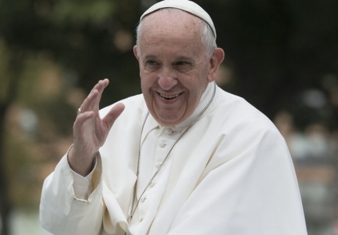 Papa Franjo putuje u Mijanmar i Bangladeš, reagirat će na tragediju Rohinja