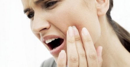 Najučinkovitiji način da izliječite zubobolju: TREBA VAM SAMO 5 SEKUNDI