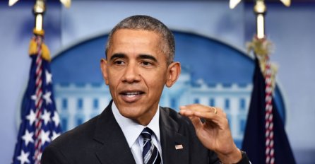 Obama se u Parizu sastaje s Macronom i Hollandeom