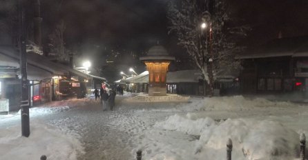 SNIJEG NAPADAO U CIJELOJ ZEMLJI: Evo kakvo je stanje u Sarajevu (FOTO)