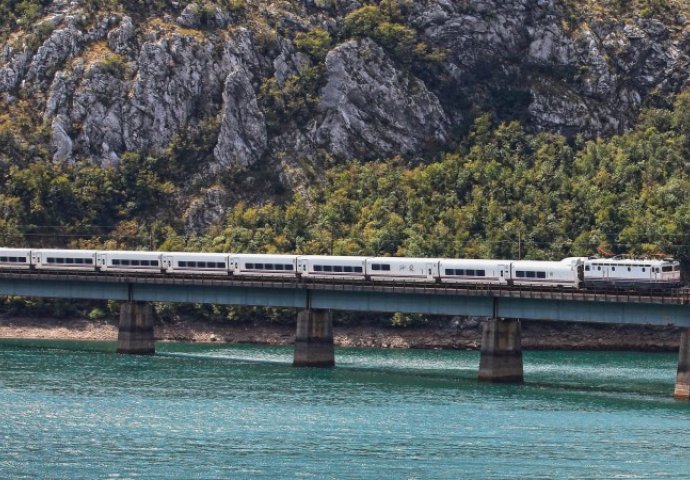 PETI DAN NAKON ŽELJEZNIČKE NESREĆE: Krenuo voz iz Sarajeva ka Čapljini