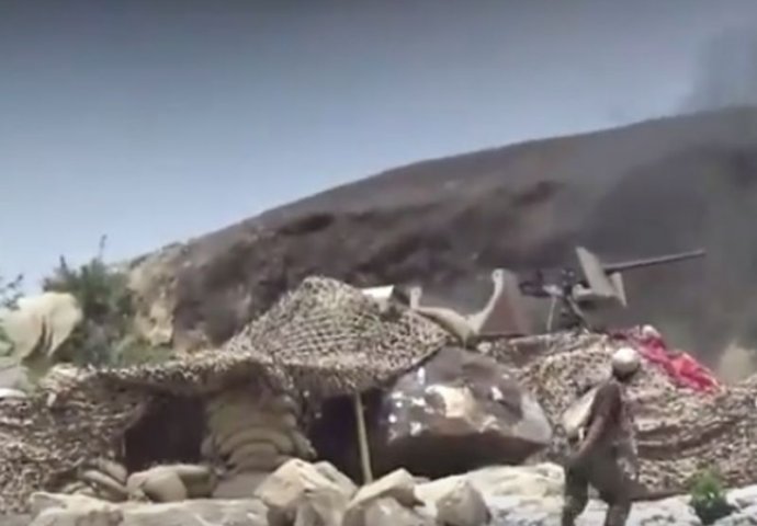 Ulice glavnog grada Jemena blokirali su tenkovi, napadi iz zraka sve su češći