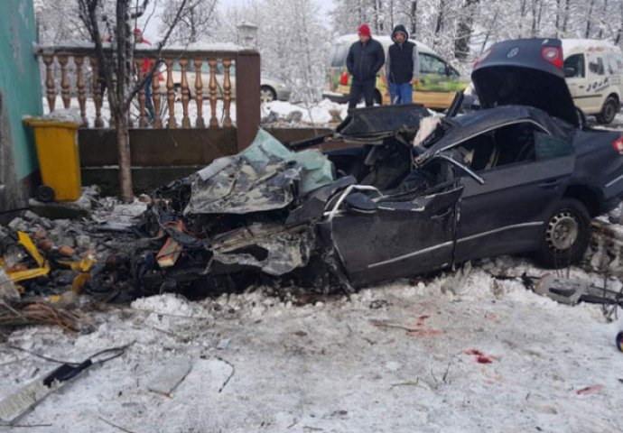 Mladići iz Živinica snimali se kako voze 200 km/h, nekoliko trenutaka kasnije poginuli u nesreći