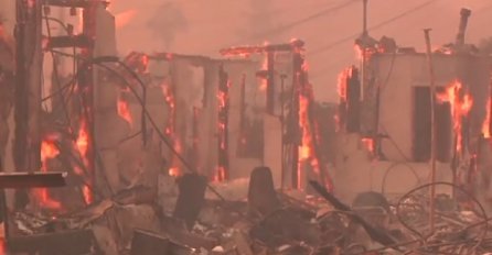 VANREDNO STANJE  U KALIFORNIJI: Ogromni požar se širi i guta sve pred sobom (VIDEO)