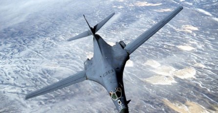 Američki bombarder preletio preko korejskog poluostrva
