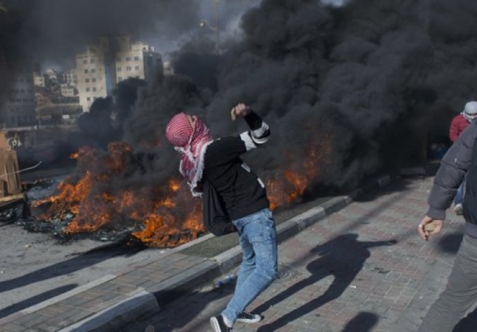 PROTESTI U PALESTINI: Najmanje 38 osoba povrijeđeno!