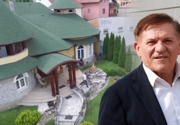 KAO IZ BAJKE: Pogledajte kako izgleda zamak pjevača Miloša Bojanića (VIDEO)