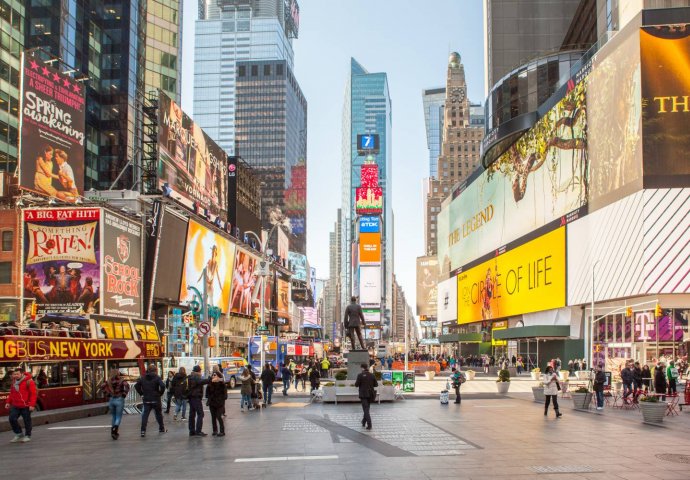 Njujorška policija reagovala na izvještaj o eksploziji u blizini Times Squarea