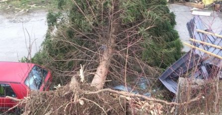 PROGLAŠENO VANREDNO STANJE: Pogledajte fotografije nakon olujnog nevremena