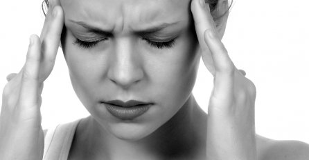 PROVJERENO POMAŽE: Riješite se glavobolje u samo 30 sekundi!
