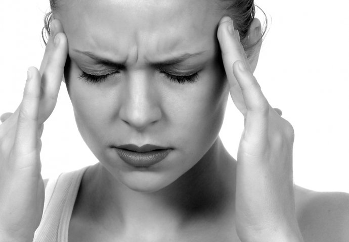 PROVJERENO POMAŽE: Riješite se glavobolje u samo 30 sekundi!